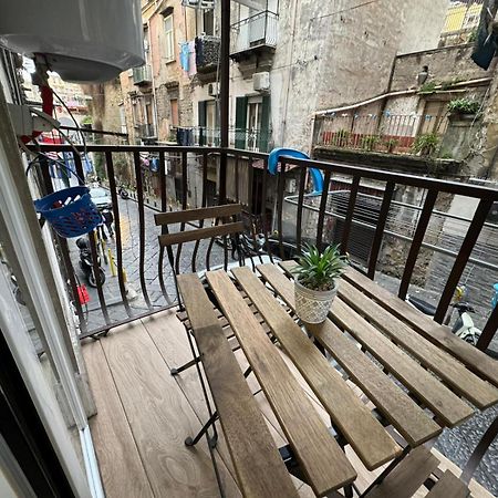 Pizzaiola'S Home Napoli Esterno foto